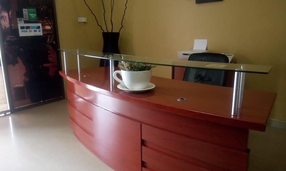 Transit Airport B&B Dar es Salaam Exterior photo