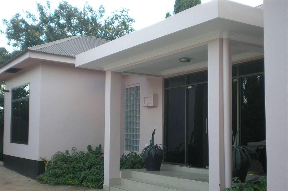 Transit Airport B&B Dar es Salaam Exterior photo